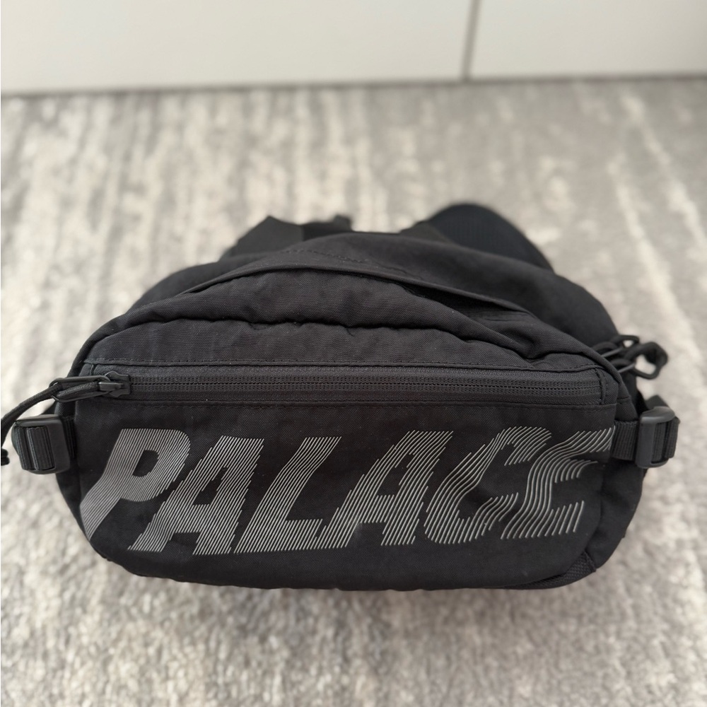 PALACE cross body bag.Pretty New!